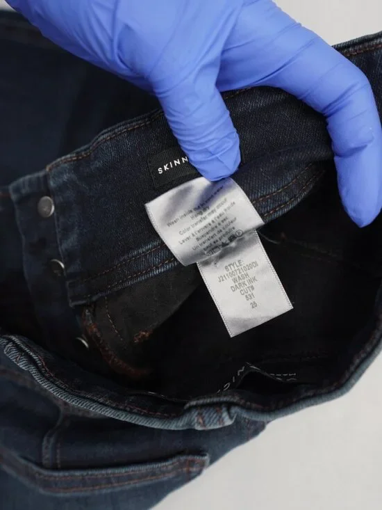 Veronica Beard Beverly Skinny Flare High Rise Jeans in Dark Ink 25 - Picture 8 of 12